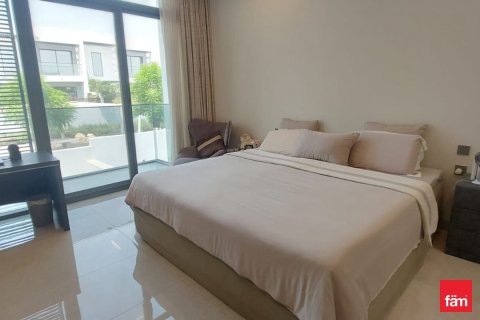 3 bedrooms Townhouse  No. 109764 2