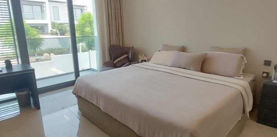 3 bedrooms Townhouse  No. 109764