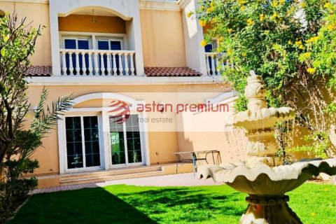 Townhouse de 2 chambres à Jumeirah Village Circle, UAE No. 168519