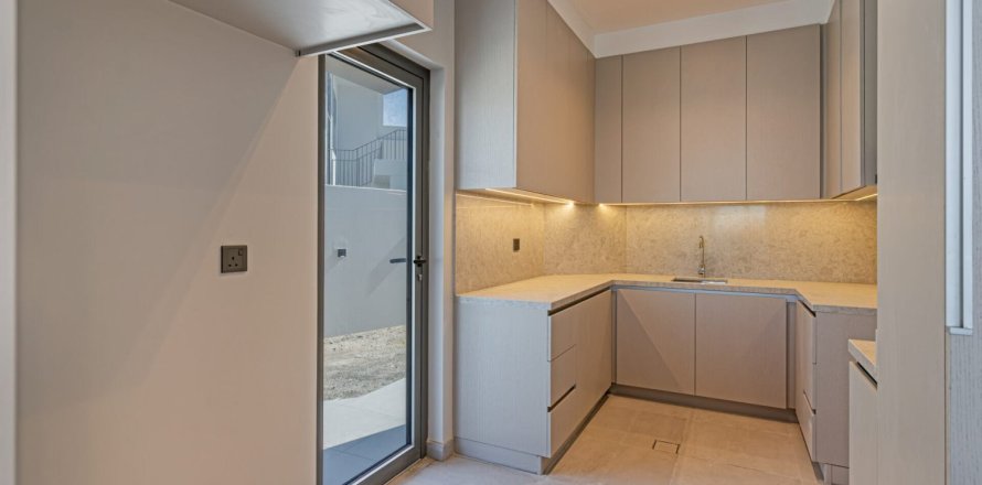 4 غرف نوم تاون هاوس في District 7, الإمارات العربية المتحدة رقم 168522