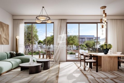 Townhouse de 4 dormitorios No. 128778 3