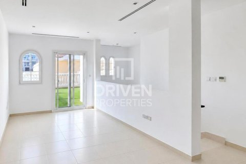 2 bedrooms Townhouse in Jumeirah Village Circle, UAE No. 199880 5