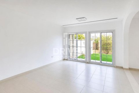 2 bedrooms Townhouse in Jumeirah Village Circle, UAE No. 199880 3