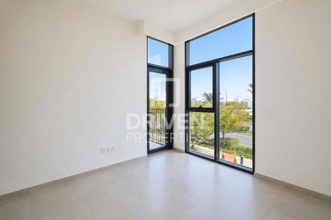 3 bedrooms Townhouse in Mudon, UAE No. 199879 9