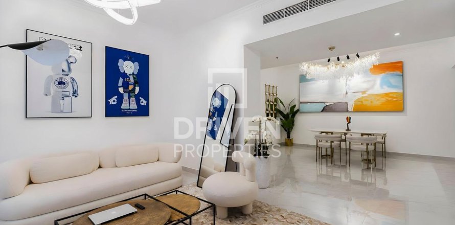 Apartment de 2 dormitorios en The Residences, UAE No. 190657