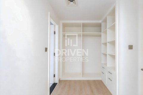 Apartment de 2 dormitorios en The Residences, UAE No. 190657 19