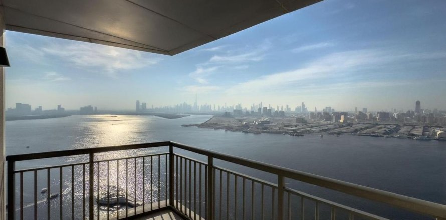 3 bedrooms Apartment in Dubai, UAE No. 165106