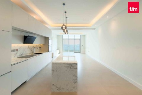 Квартира с 3 спальнями  №125906 3