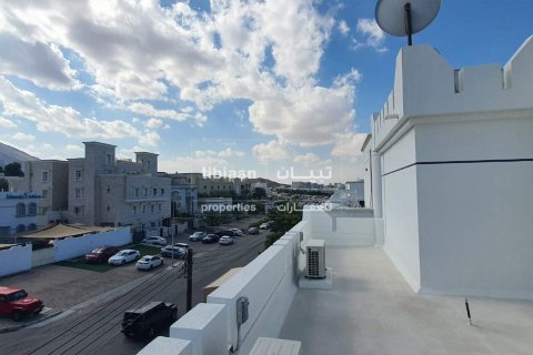 Villa de 6 chambres à Al Khuwair, Oman No. 53332 5