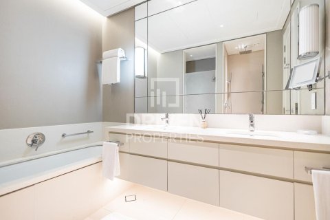 Квартира с 2 спальнями в Даунтаун Дубай (Даунтаун Бурдж Дубай), ОАЭ №138132 18