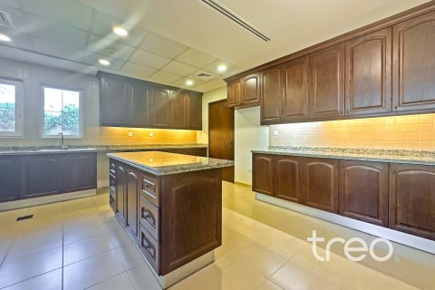 Villa de 4 chambres à Arabian Ranches, UAE No. 206182 4