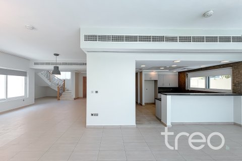 4 غرف نوم فيلا في Legacy, الإمارات العربية المتحدة رقم 206184 9