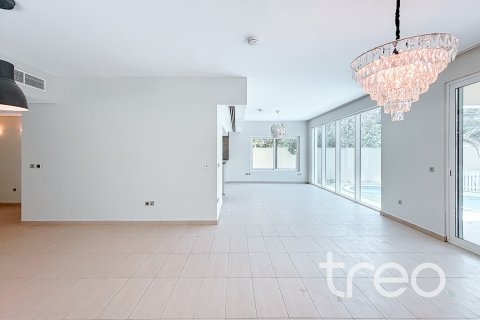 4 غرف نوم فيلا في Legacy, الإمارات العربية المتحدة رقم 206184 7
