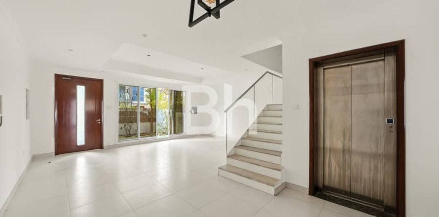 Townhouse de 4 dormitorios  No. 114018
