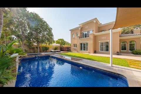 Townhouse de 4 dormitorios  No. 114018 3