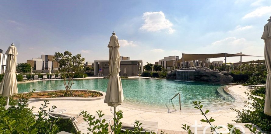 Townhouse de 3 dormitorios en Mudon, UAE No. 174069
