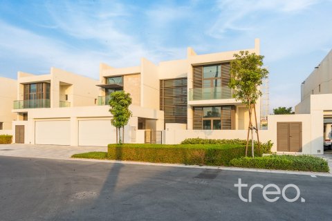 Villa de 6 dormitorios en District One, UAE No. 203904