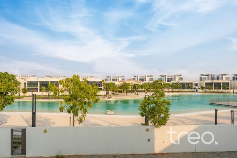 Villa de 6 dormitorios en District One, UAE No. 203904 4