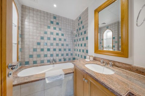 2 bedrooms Apartment in Old Town, UAE No. 89738 18