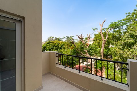 Вилла с 3 спальнями в Дубай, ОАЭ №146895 20