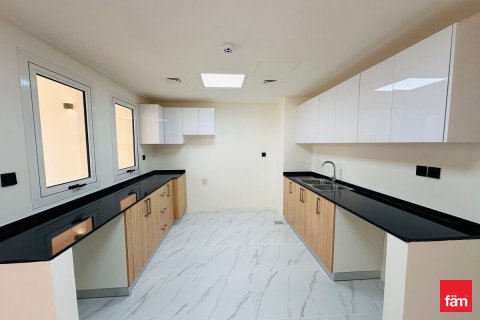 Villa de 4 dormitorios  No. 125361 12