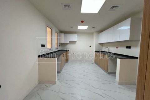 Villa de 4 dormitorios en Dubai, UAE No. 125361 16