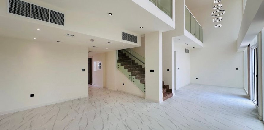 Villa de 4 dormitorios  No. 125361