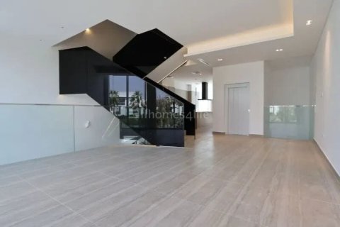Villa de 4 dormitorios en Dubai, UAE No. 142935 5
