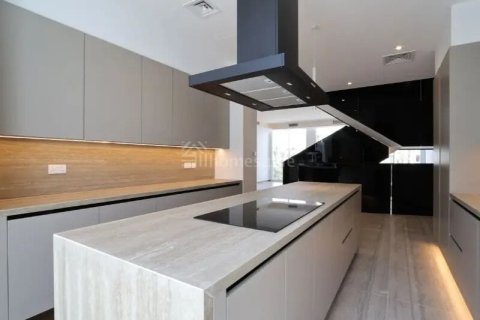 Villa de 4 dormitorios en Dubai, UAE No. 142935 13