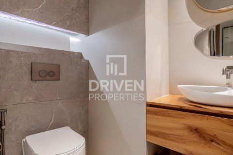 2 bedrooms Apartment in Central Park Tower, UAE No. 193784 16