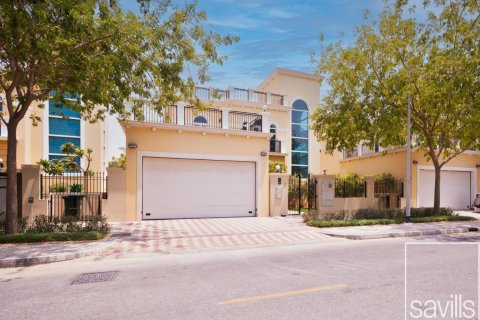 Villa de 4 chambres  No. 111710 2
