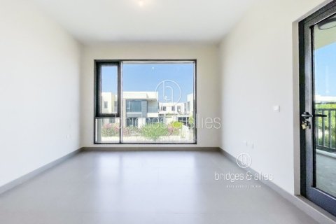Villa de 4 dormitorios en Dubai Hills Estate, UAE No. 141097 6