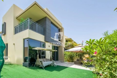 4 غرف نوم تاون هاوس  رقم 128851 2