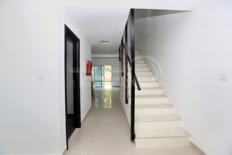 2 bedrooms Villa in Al Reef, UAE No. 12794 13