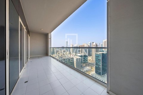2 bedrooms Apartment in Business Bay, UAE No. 193727 15
