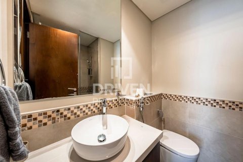 2 bedrooms Apartment in Business Bay, UAE No. 193727 16