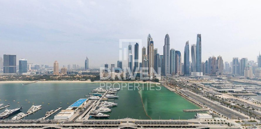 Квартира с 2 спальнями в EMAAR Beachfront, ОАЭ №193729