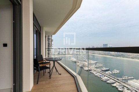 Квартира с 2 спальнями в EMAAR Beachfront, ОАЭ №193729 11