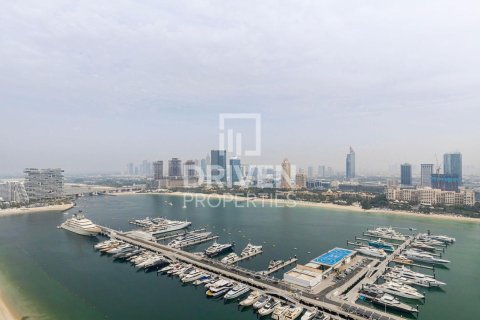 Квартира с 2 спальнями в EMAAR Beachfront, ОАЭ №193729 6