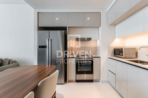 Квартира с 2 спальнями в EMAAR Beachfront, ОАЭ №193729 16