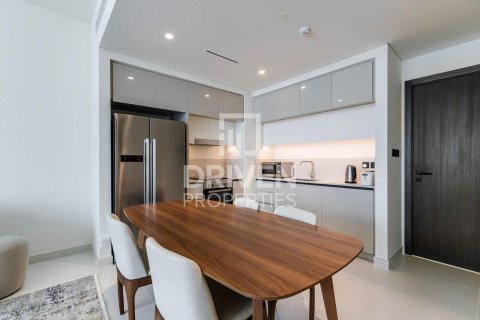 Квартира с 2 спальнями в EMAAR Beachfront, ОАЭ №193729 15