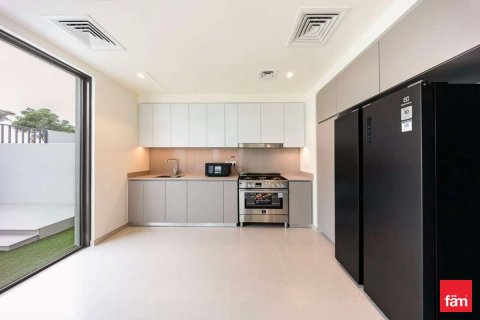 Таунхаус с 4 спальнями в Дубай, ОАЭ №145491 20