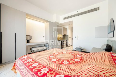 Studio Apartment in District 7, UAE No. 84619 2