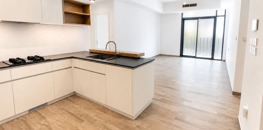 2 bedrooms Apartment in Dubai, UAE No. 168734