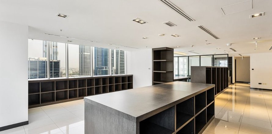 229.9m² Office in Dubai, UAE No. 168729
