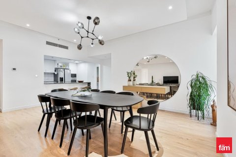 4 bedrooms Apartment in Dubai, UAE No. 166211 12