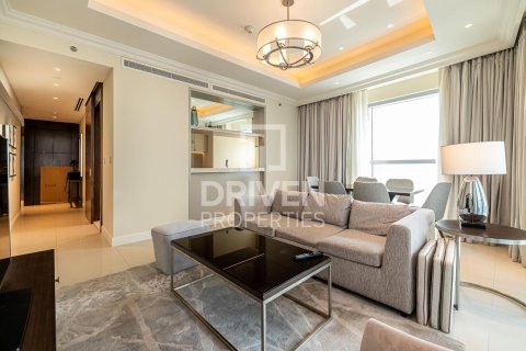 Квартира с 2 спальнями в The Address Residence Fountain Views, ОАЭ №192126 4