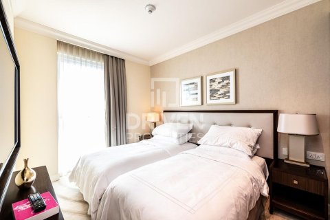 Квартира с 2 спальнями в The Address Residence Fountain Views, ОАЭ №192126 9