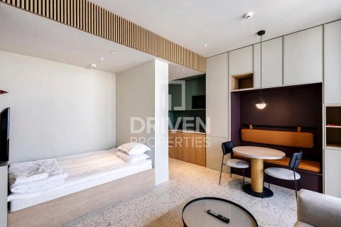 Studio Apartment in Business Bay, UAE No. 204461