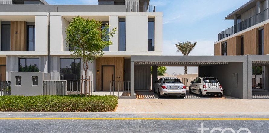 Villa de 4 dormitorios en Arabian Ranches 3, UAE No. 173995
